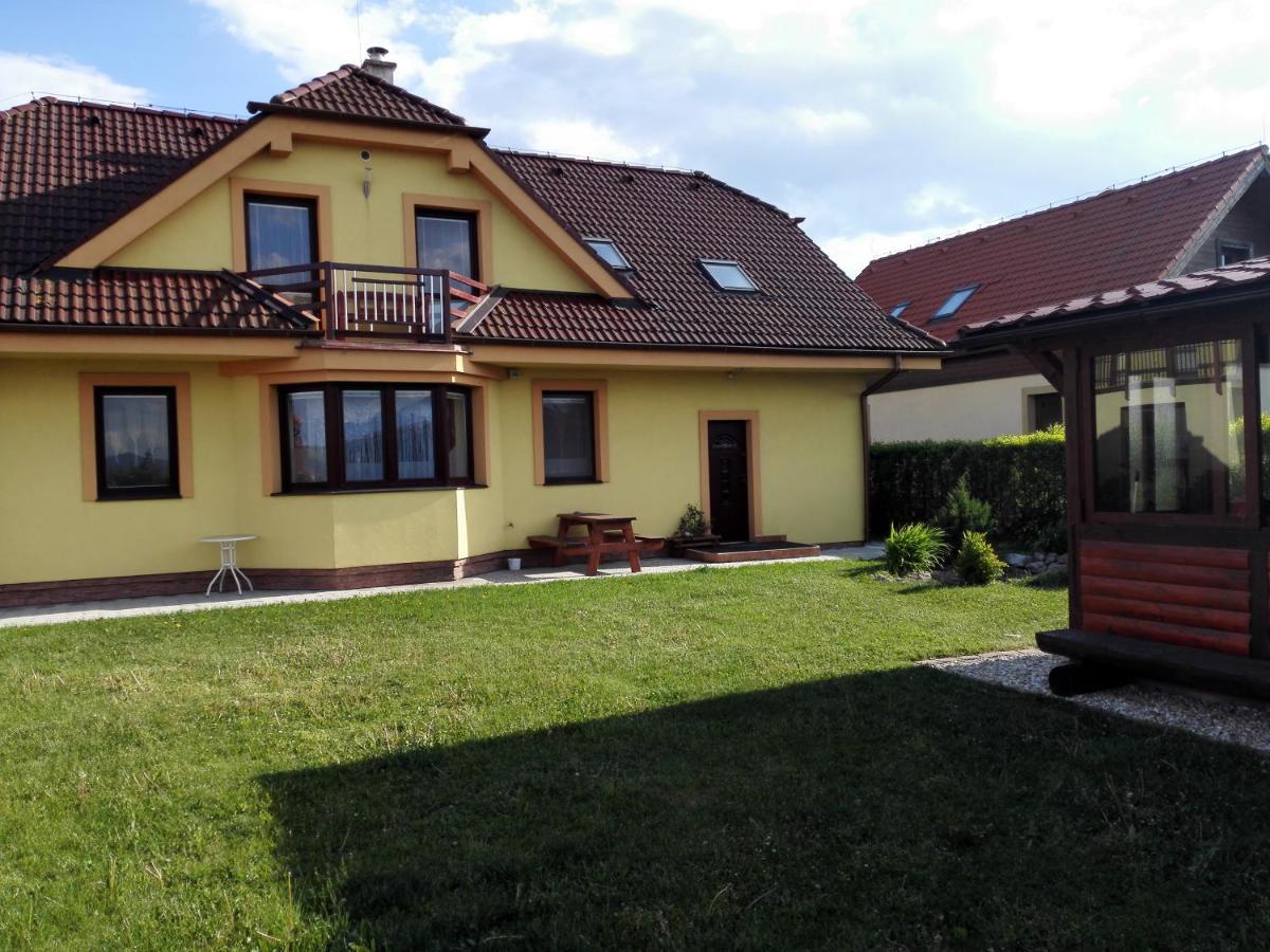 Apartman Slnecnica Poprad Eksteriør bilde